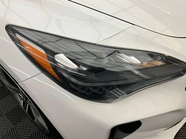 Used 2019 White Kia GT2 image 27
