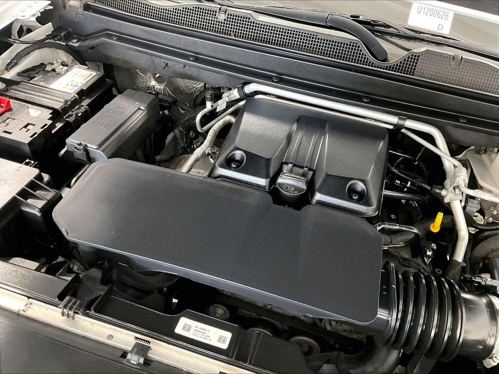 Used 2025 White Chevrolet Trail Boss image 35