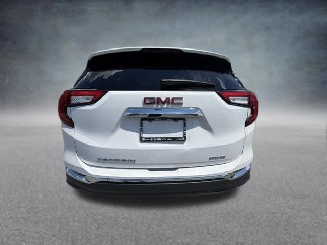 Used 2024 Summit White GMC SLT image 9