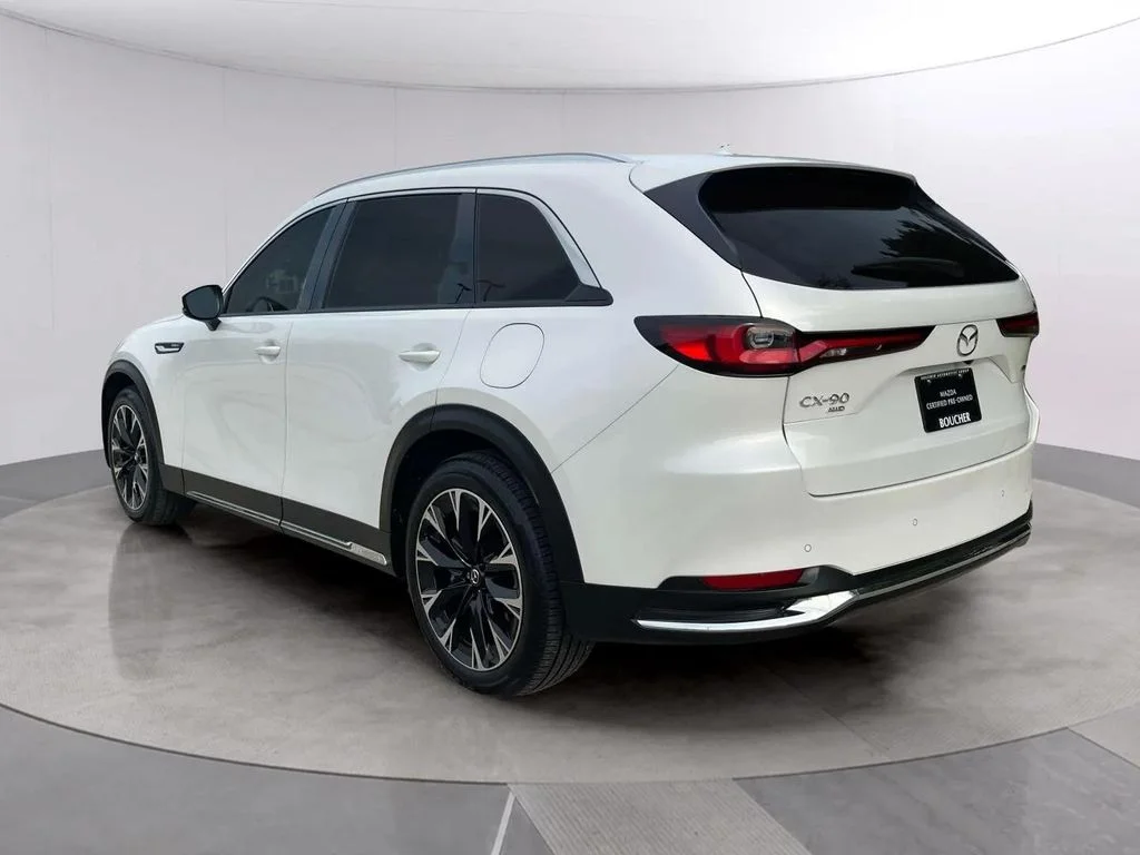 Used 2024 Rhodium White Premium Mazda Premium image 3