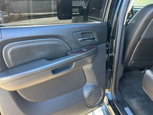 Used 2011 Black GMC Denali image 18
