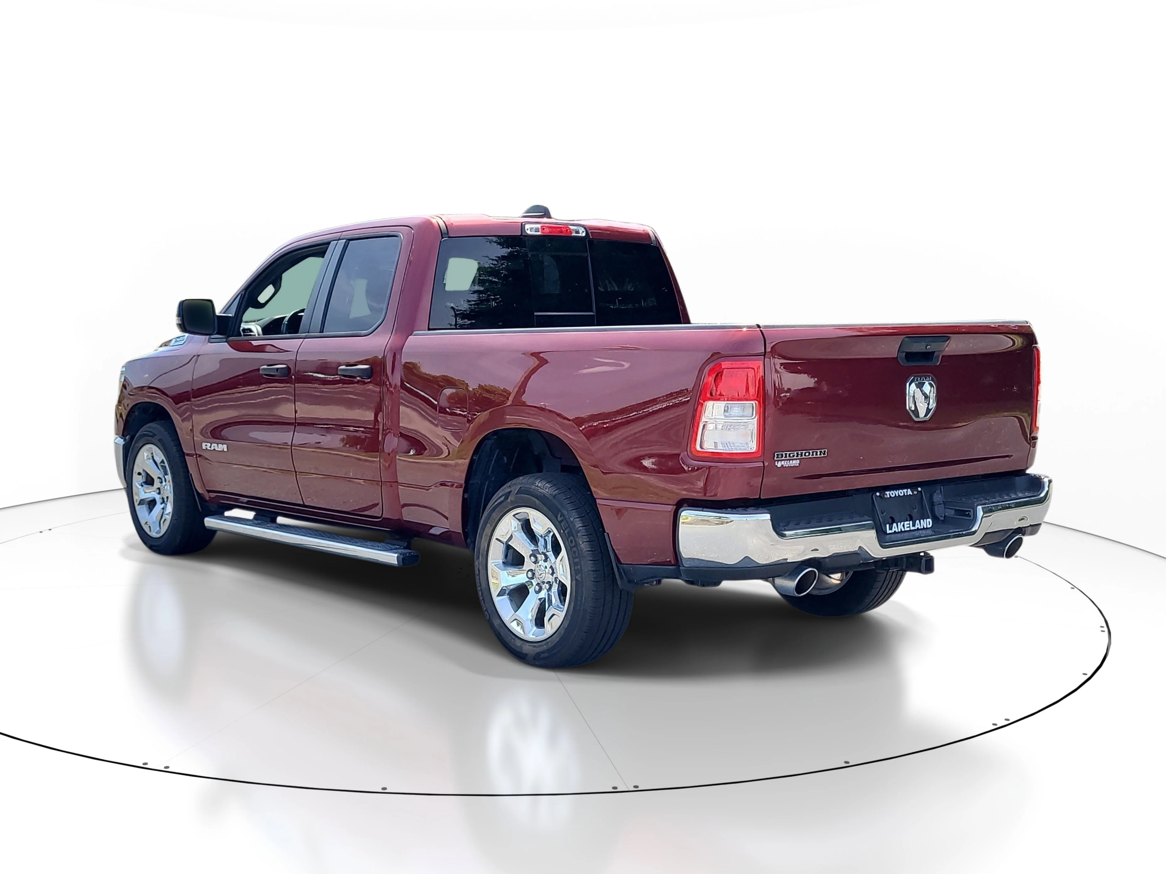 Used 2023 Delmonico Red Pearlcoat Ram Big Horn image 4