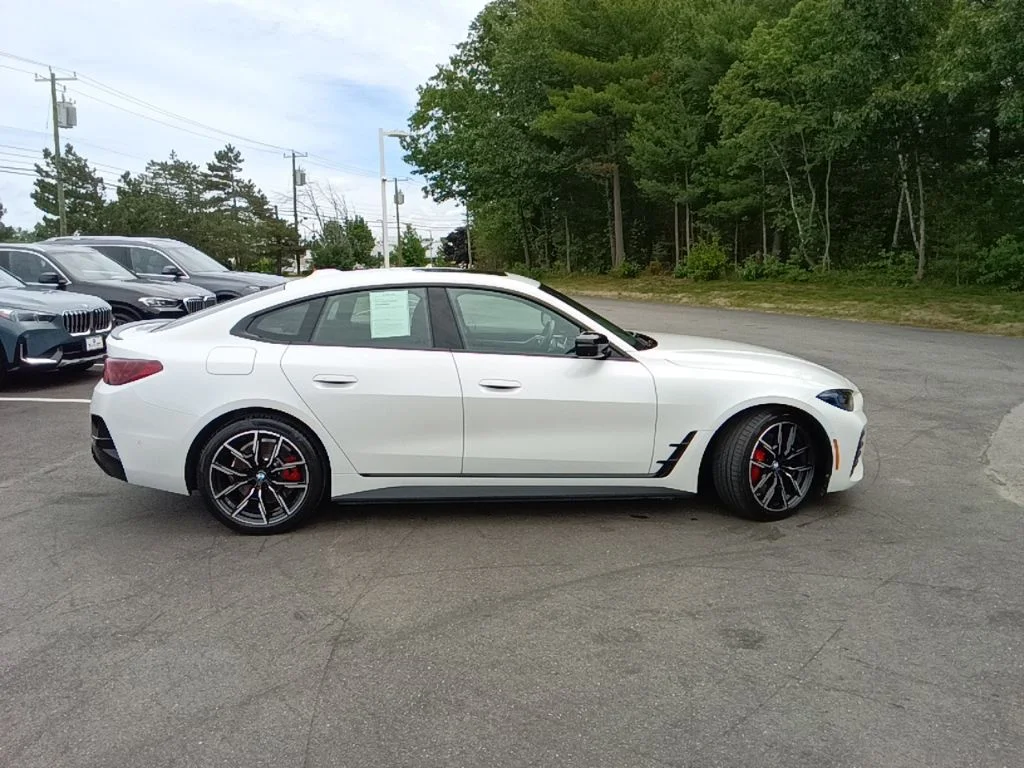 Certified Used 2025 Mineral White Metallic BMW xDrive40 image 8