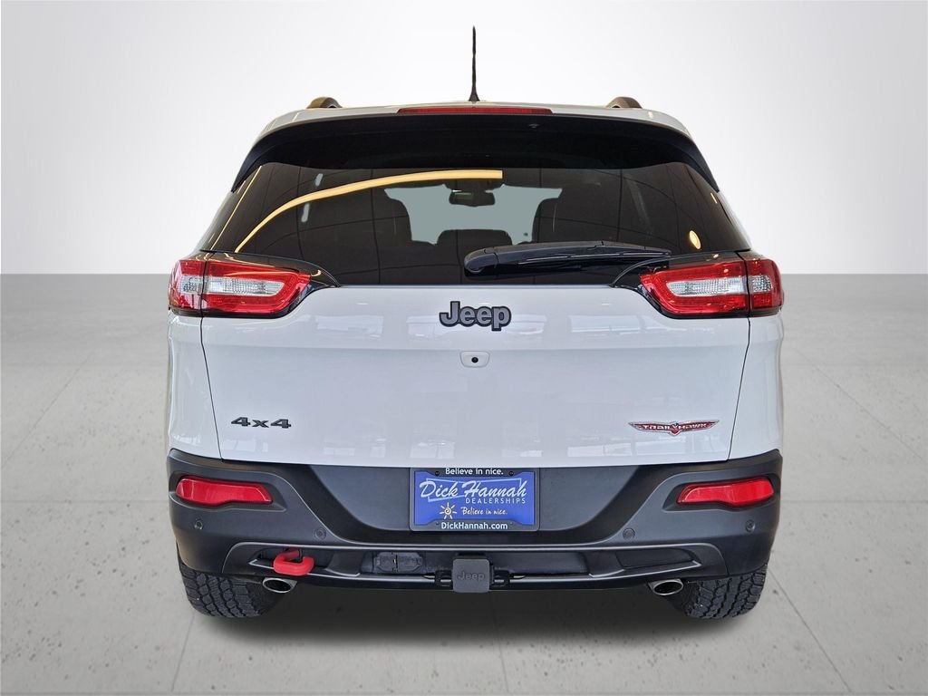 Used 2018 Bright White Clearcoat Jeep Trailhawk image 8