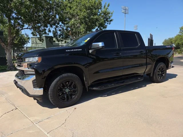 Used 2019 Black Chevrolet LT image 3
