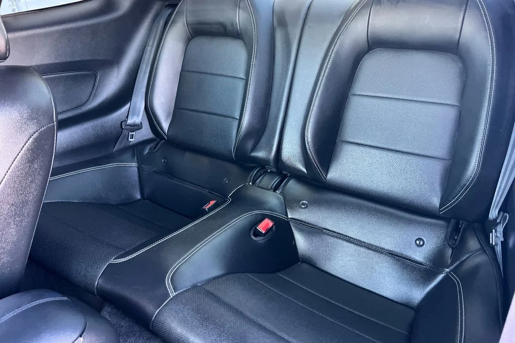 Used 2020 White Ford GT Premium image 14