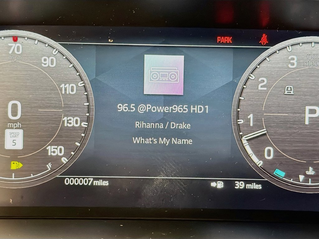 New 2026 Woolstone Green Land Rover X-Dynamic SE image 12