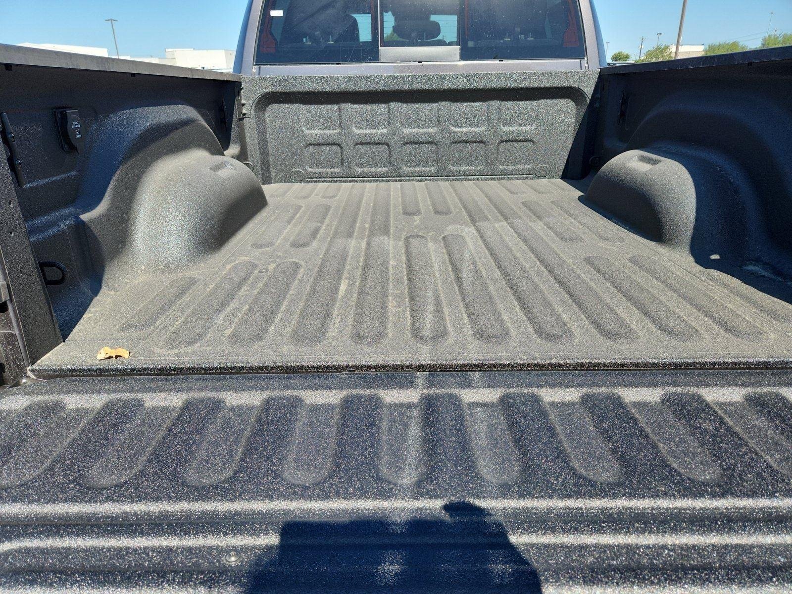 New 2026 Granite Crystal Metallic Clear-Coat Exterior Paint RAM Tradesman image 24