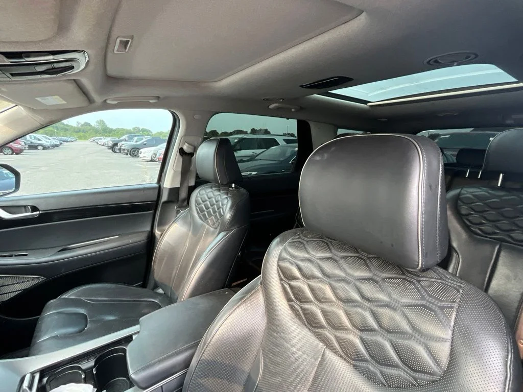Used 2021 Red Hyundai Limited image 35