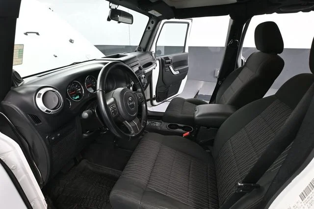 2012 Jeep Wrangler Unlimited Rubicon - Photo 20