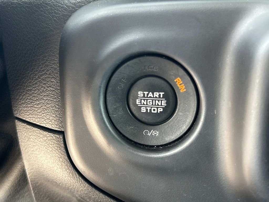 Used 2020 Black Clearcoat Jeep Unlimited Sport S image 30