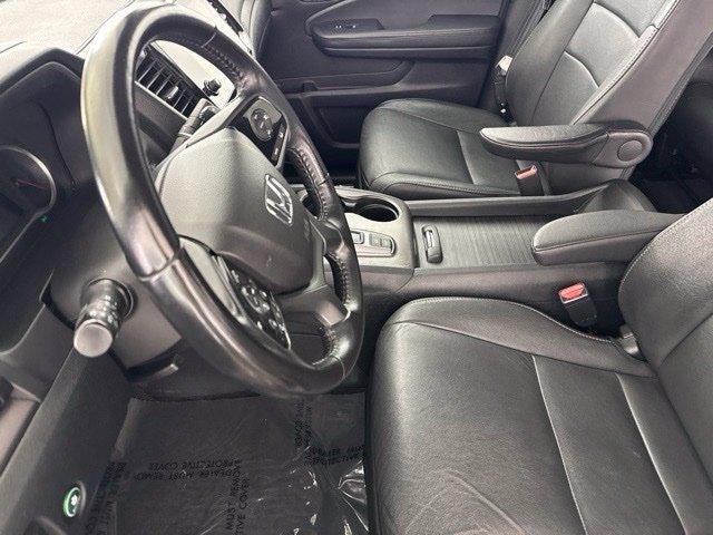 Used 2021 Black Honda EX-L image 23