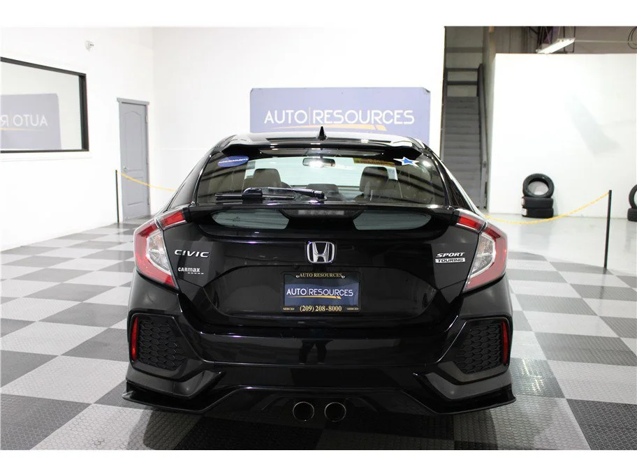 Used 2018 Black Honda Sport Touring image 5