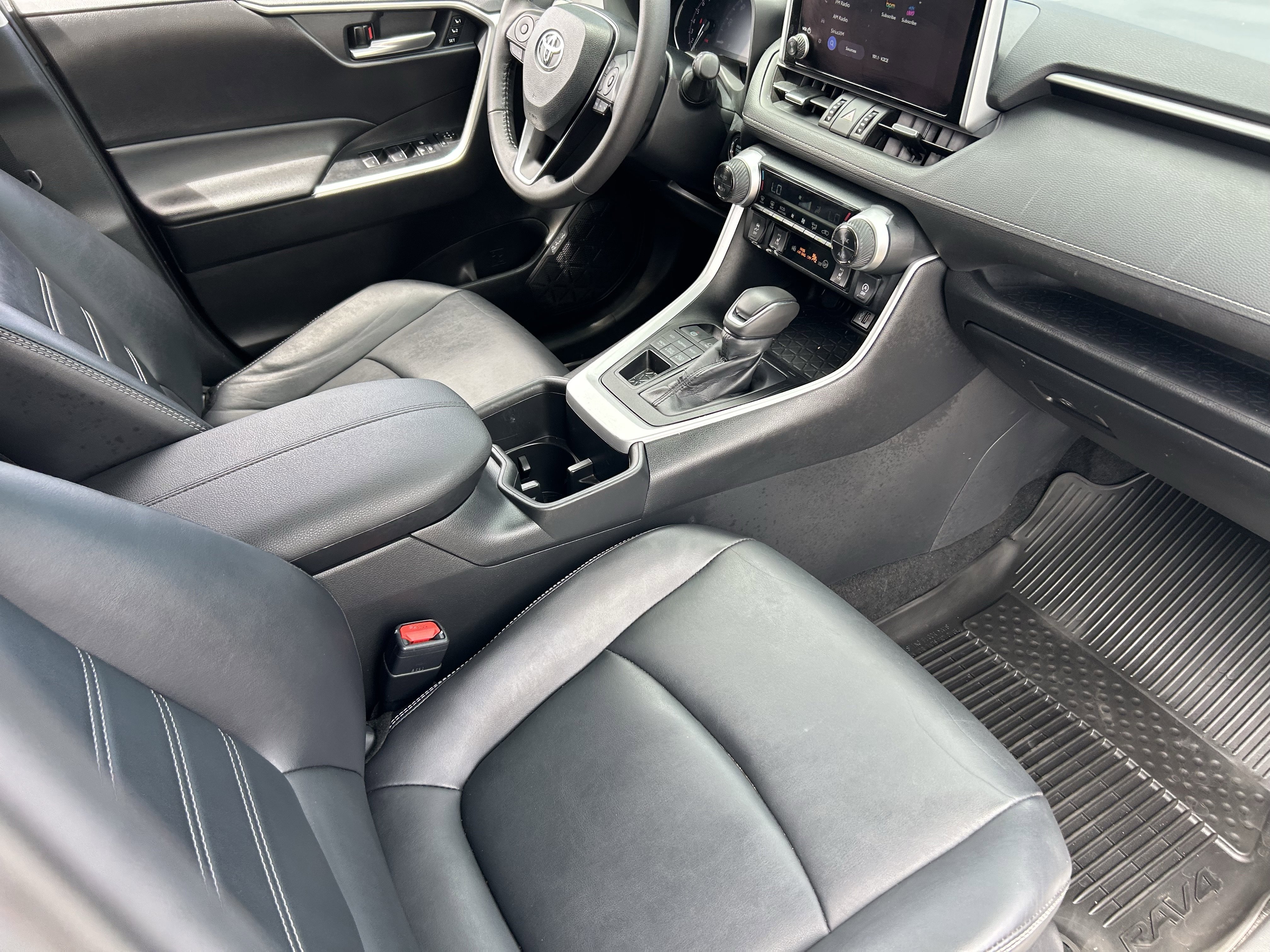 Used 2024 Silver Toyota XLE Premium image 13