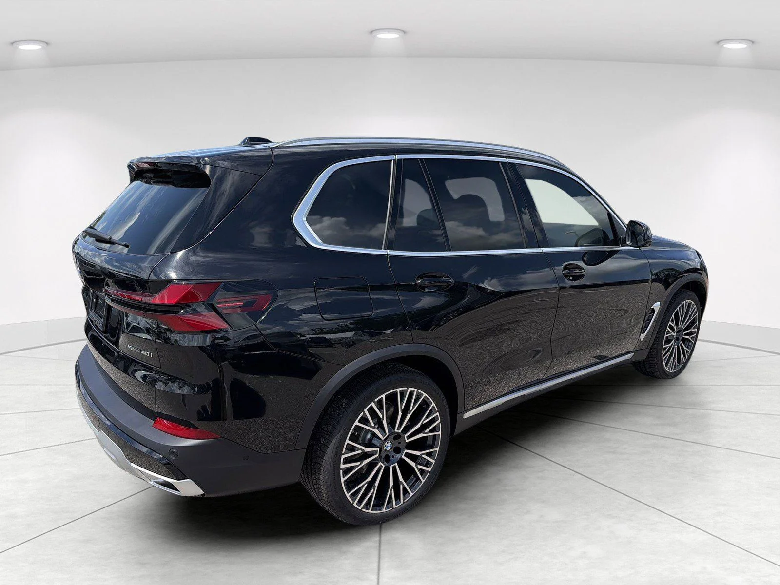 New 2026 Black Sapphire Metallic BMW sDrive40i image 4