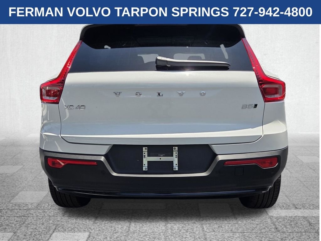 New 2026 Crystal White Volvo Plus image 7