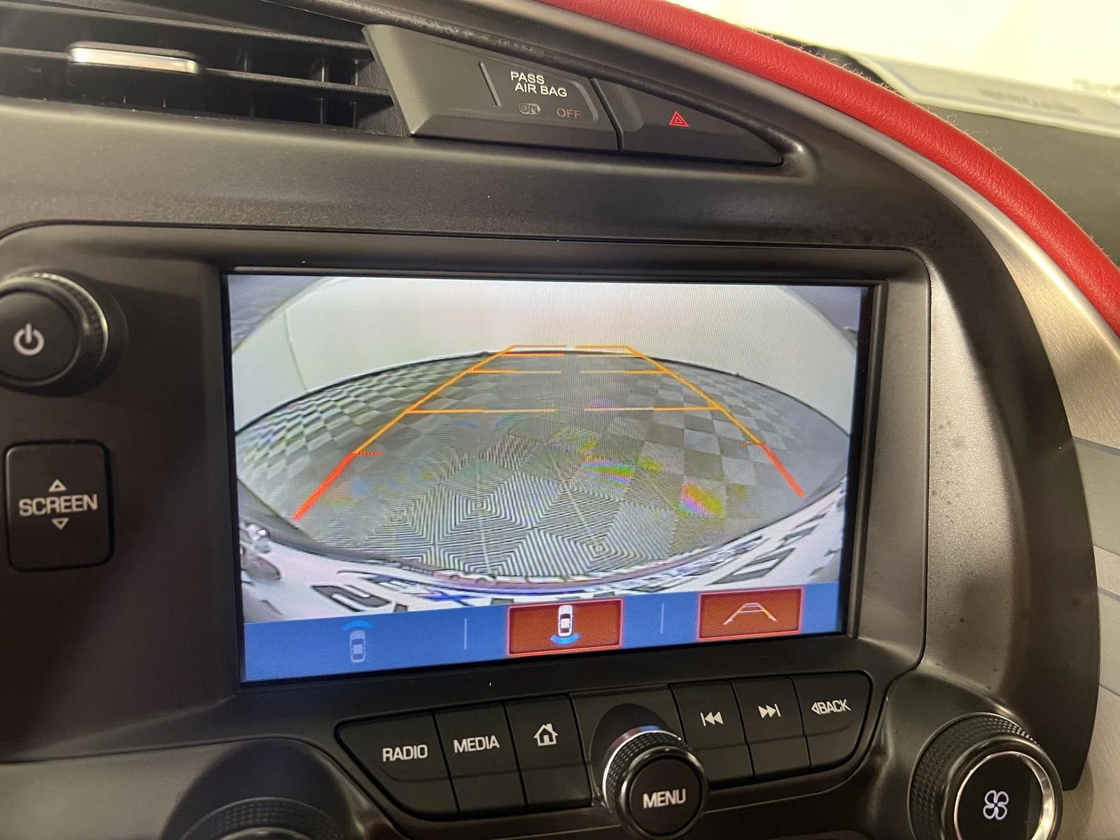 Used 2019 ARCTIC WHITE Chevrolet Grand Sport 2LT image 18