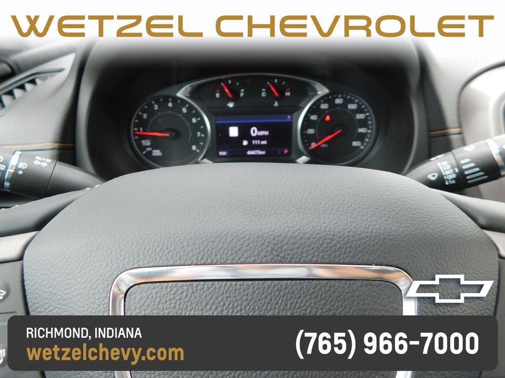 Used 2023 Silver GMC AT4 image 32