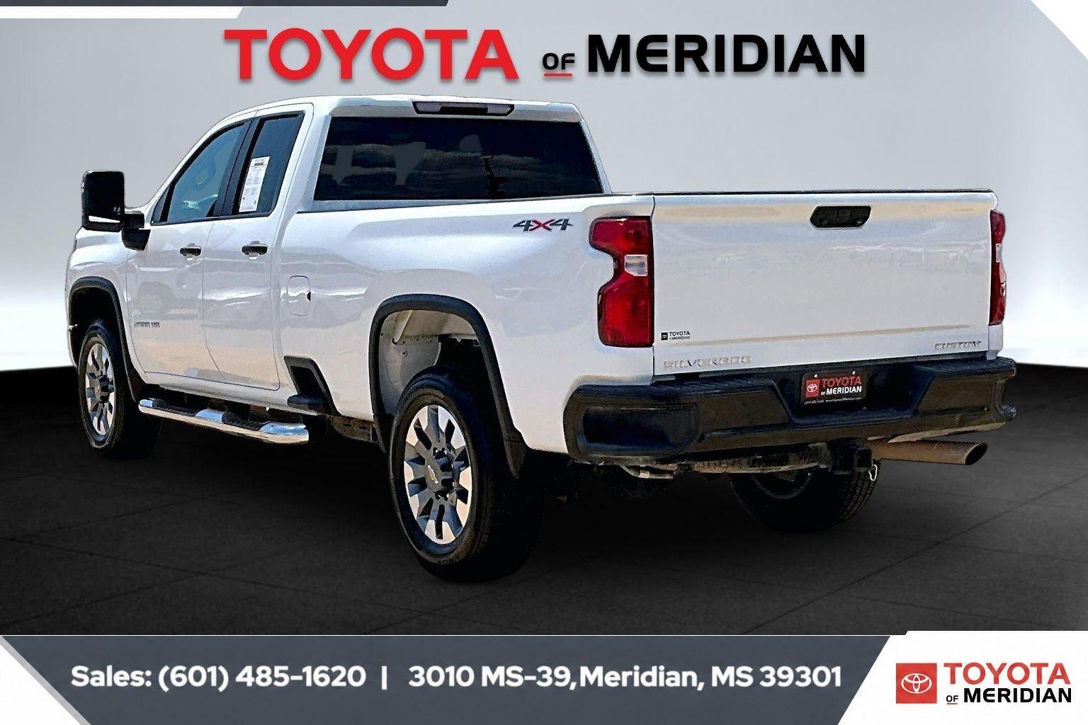 Used 2023 Summit White Chevrolet Custom image 2