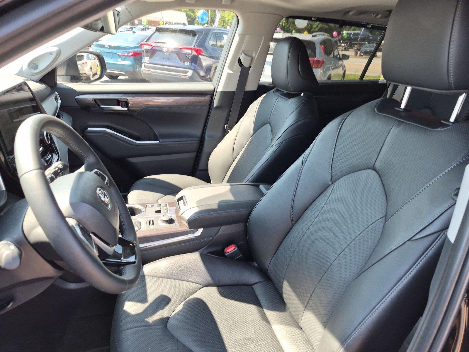 Used 2026 Midnight Black Metallic Toyota Limited image 18