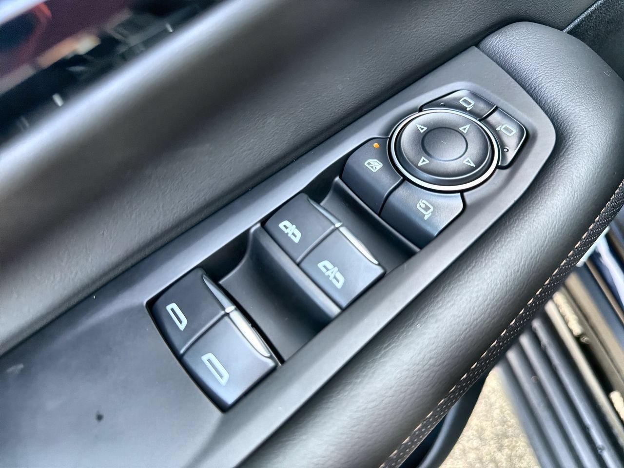 2026 Chevrolet Suburban High Country - Photo 19