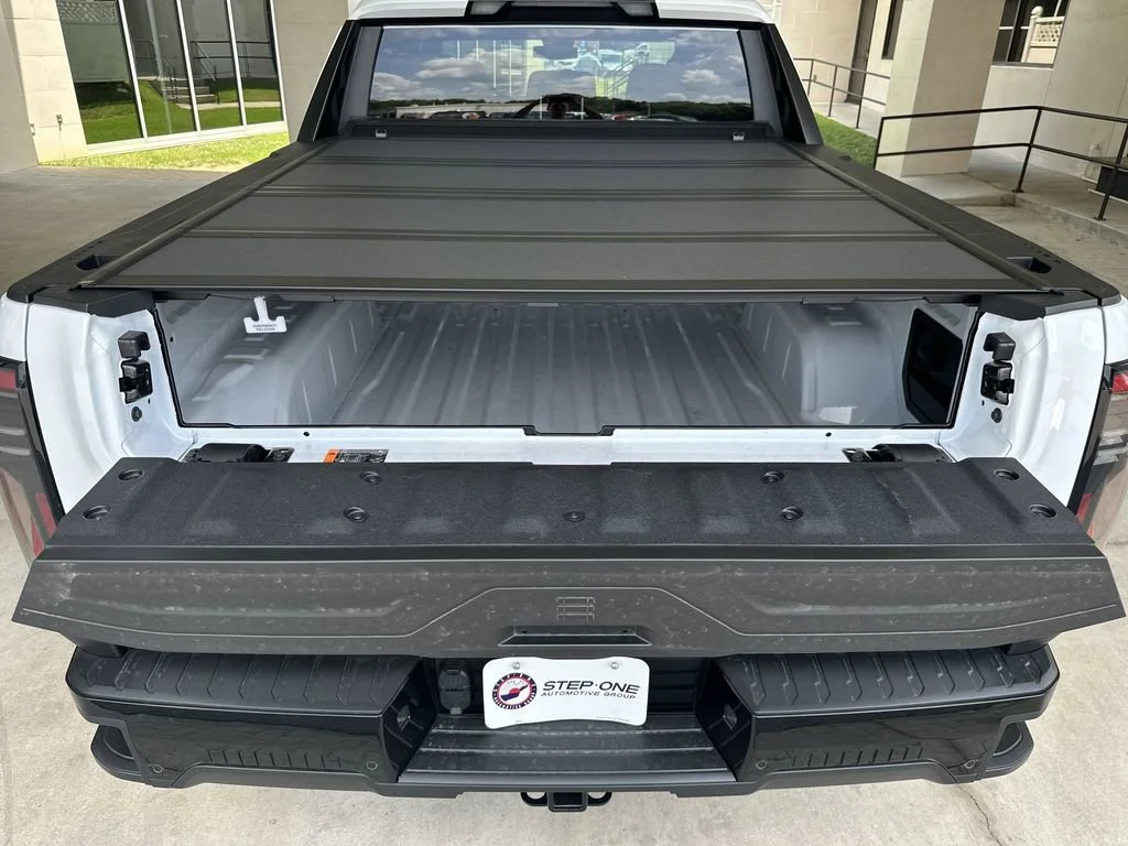 2026 GMC Sierra EV Elevation - Photo 29