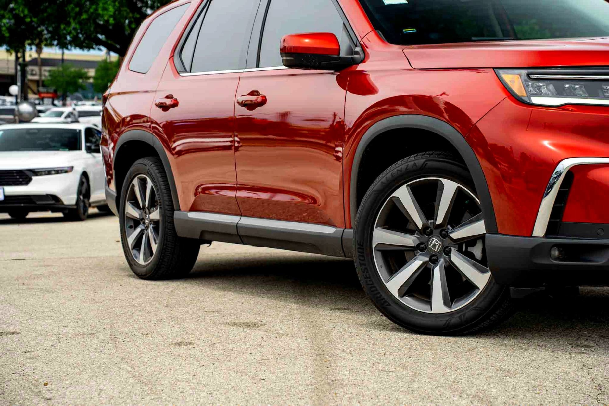 Used 2024 Radiant Red Metallic II Honda Touring image 2