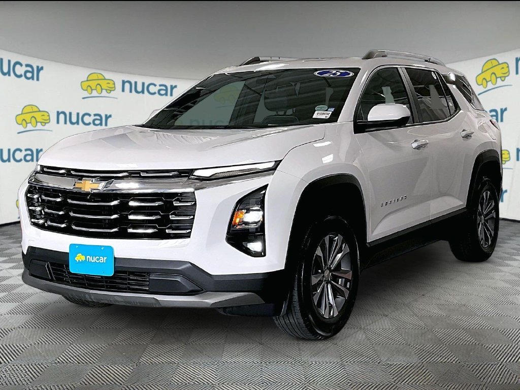 Used 2025 White Chevrolet LT image 3