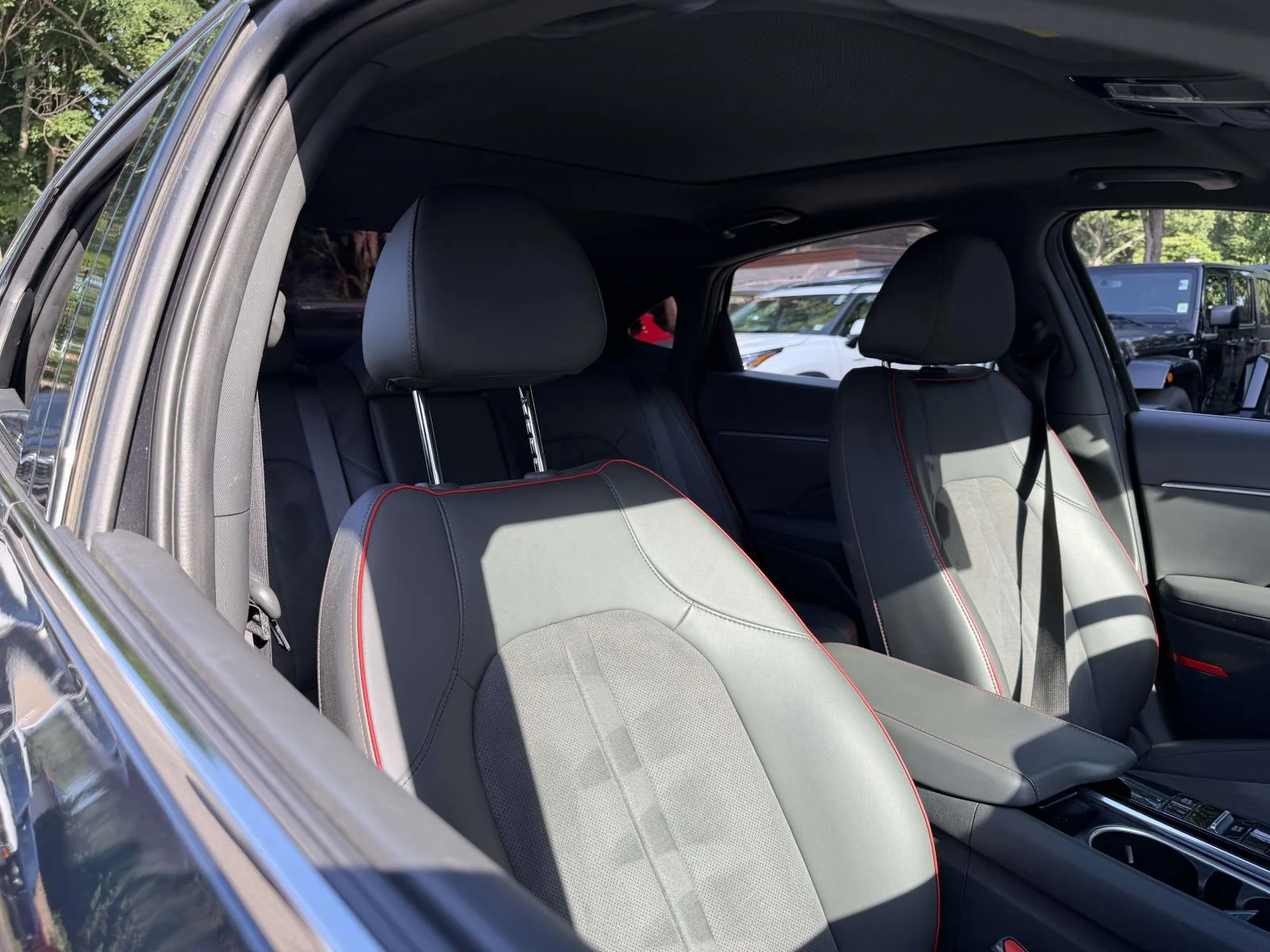Used 2020 Gray Hyundai SEL Plus image 8