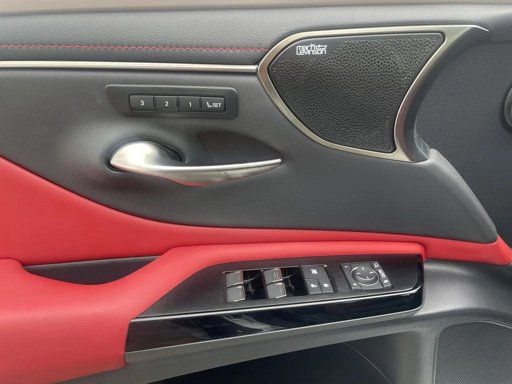 Used 2022 Iridium Lexus F Sport Handling image 16