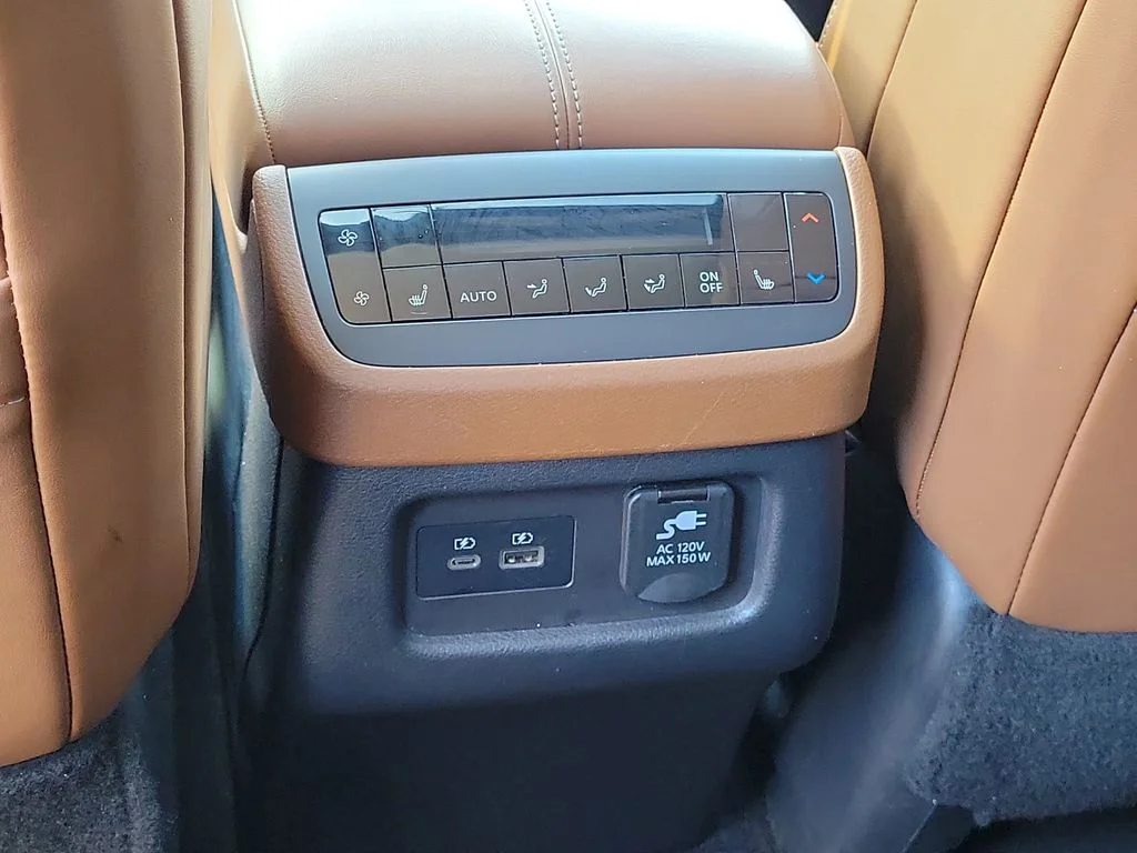 Certified Used 2022 Red Nissan Platinum image 19