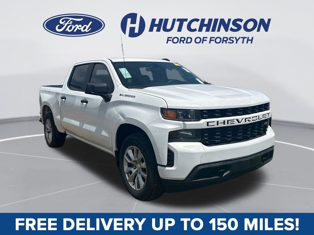 Summit White 2021 Chevrolet Silverado 1500 Custom Crew Cab RWD Pickup Truck 4X2