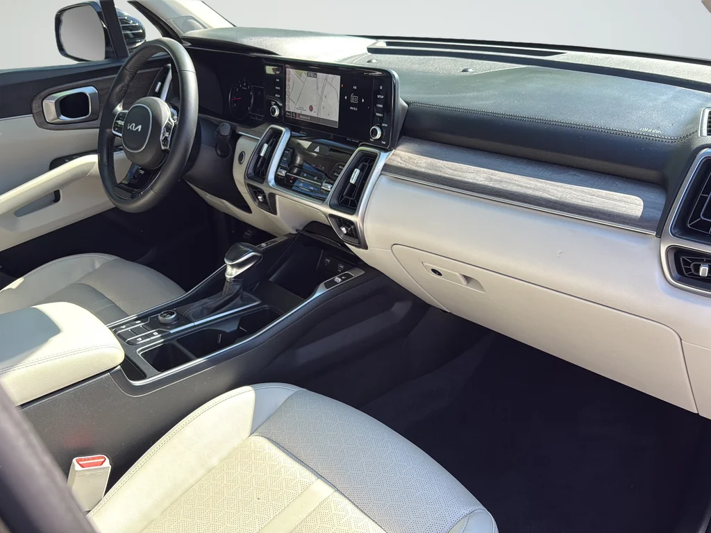 Certified Used 2023 Green Kia X-Line S image 10
