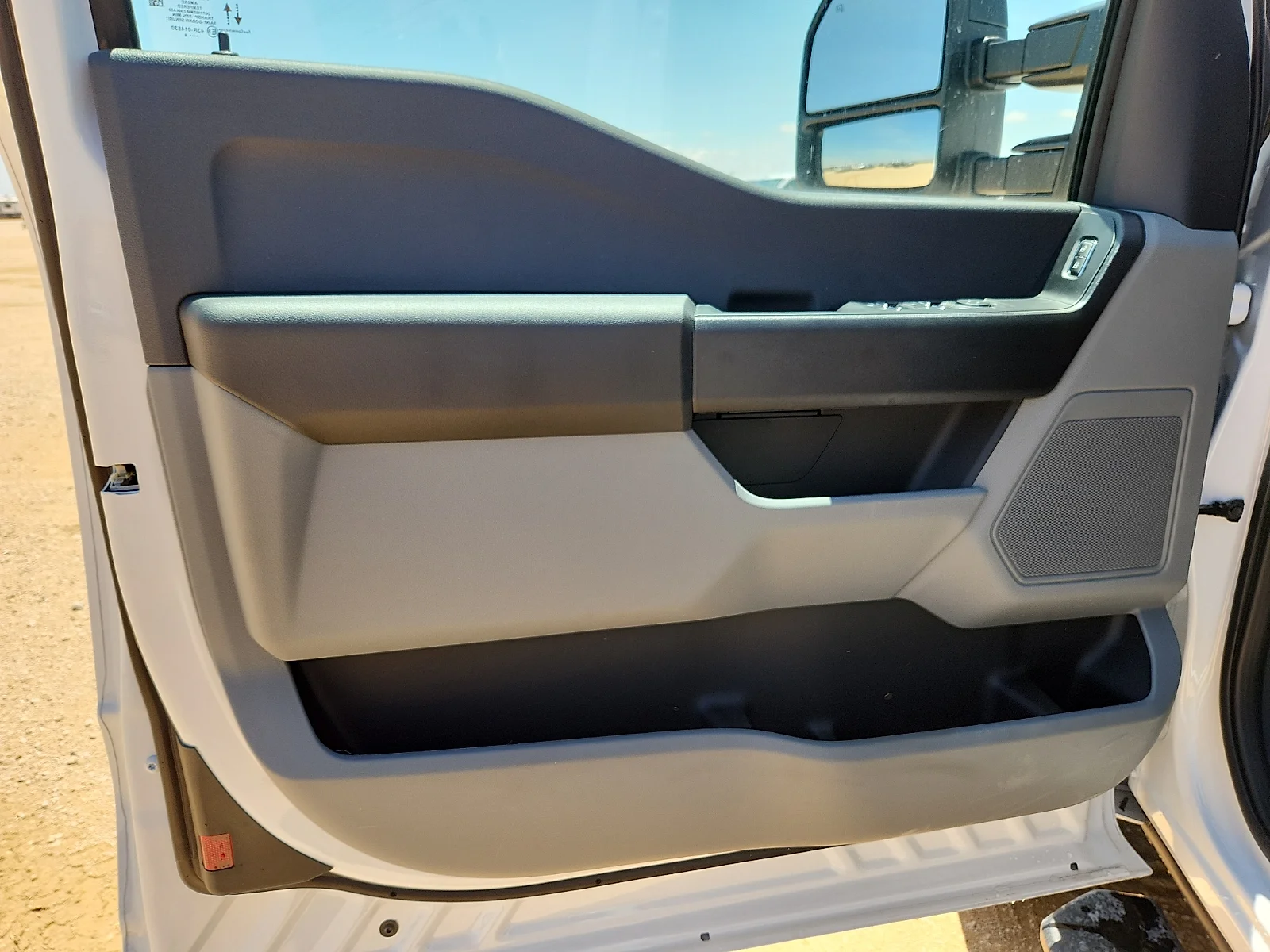 New 2026 Oxford White Ford F-350® XL image 13