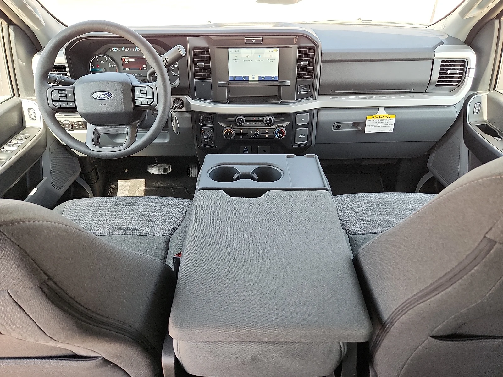 New 2027 Oxford White Ford XLT image 13