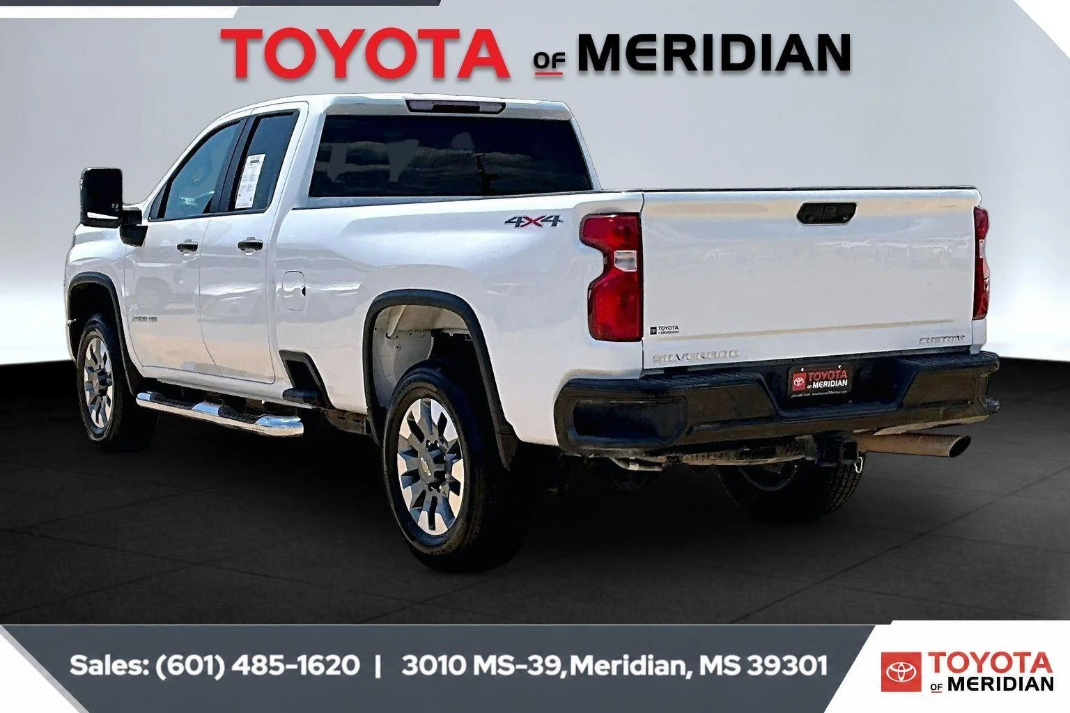 Used 2023 Summit White Chevrolet Custom image 2