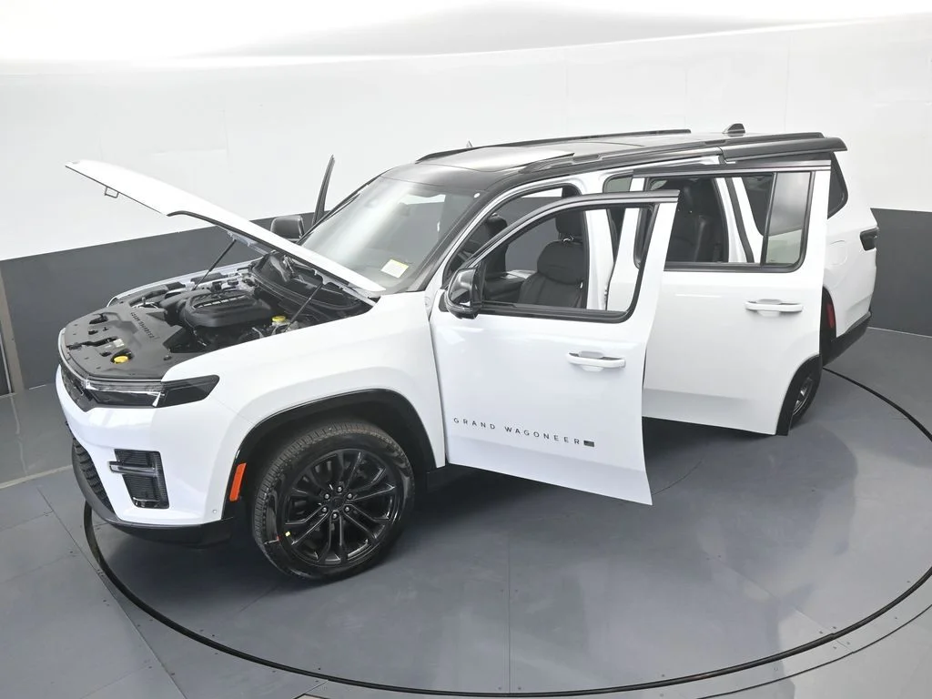 New 2026 Bright White Clearcoat Jeep Summit Obsidian image 64