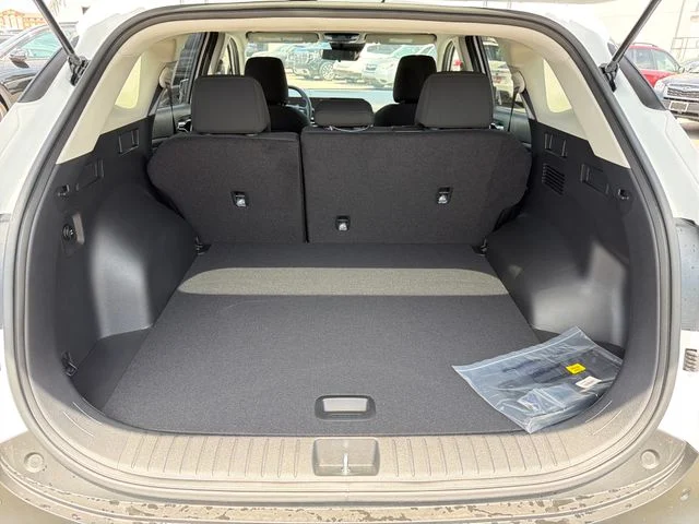 New 2027 Snow White Pearl Kia S image 24