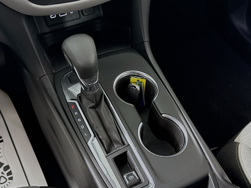 Used 2022 Gray Chevrolet LS image 19