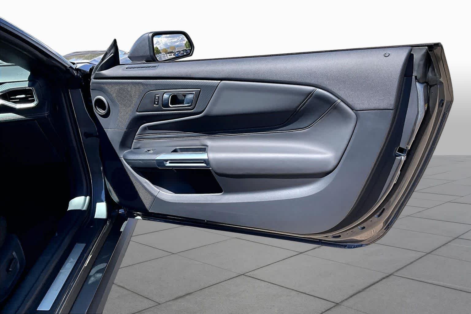 Used 2025 Carbonized Gray Ford GT Premium image 31