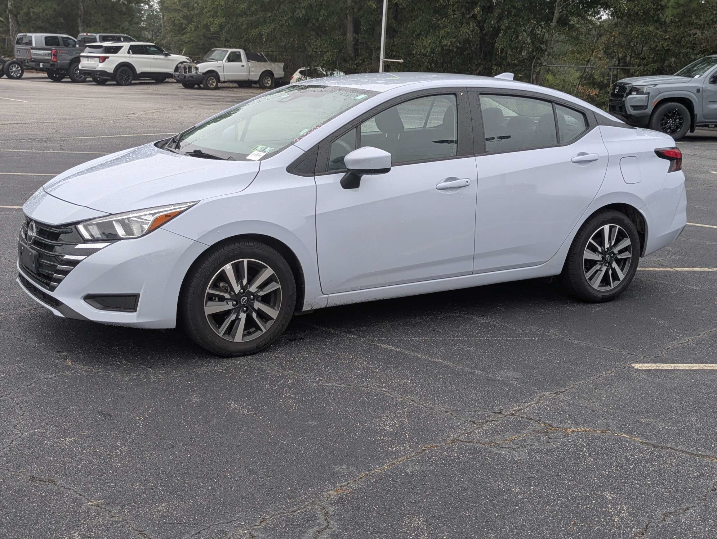 Used 2024 Gray Nissan 1.6 SV image 7