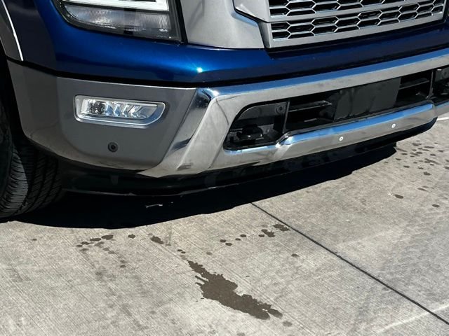 2024 Nissan Titan Platinum Reserve photo 4