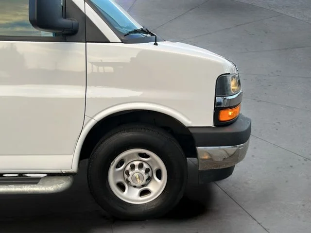 Used 2024 White Chevrolet Work Van image 33