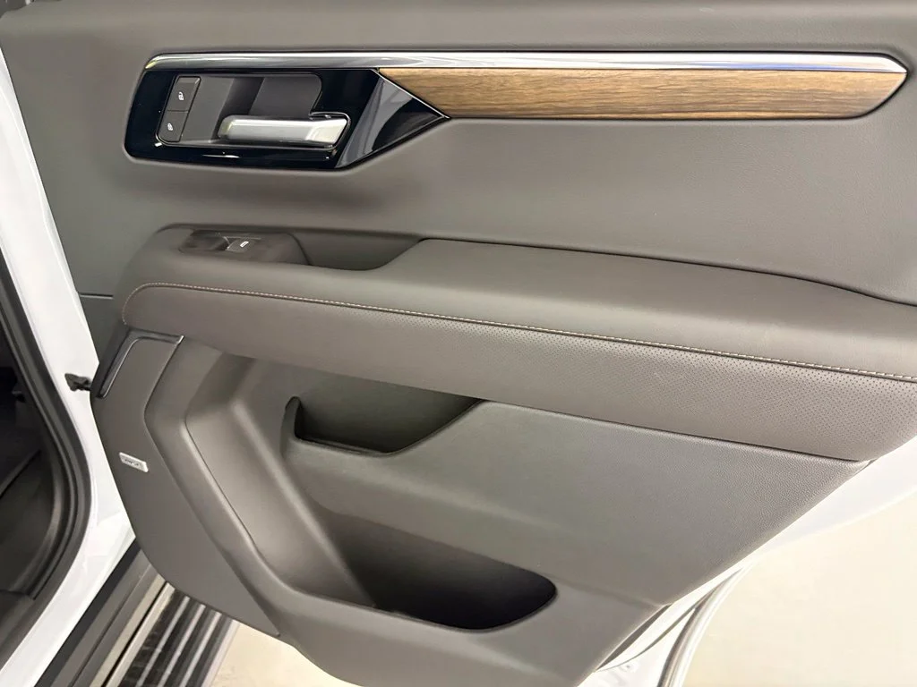 New 2026 Polar White Tricoat Chevrolet High Country image 49