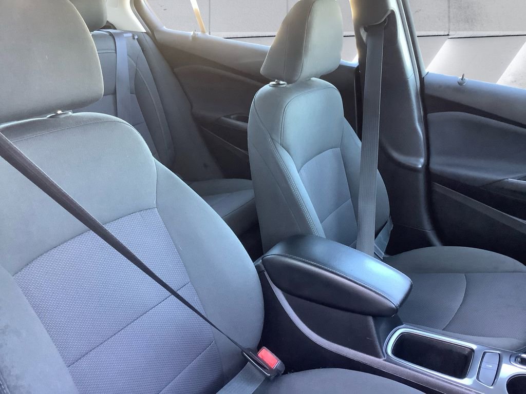 Used 2018 Red Chevrolet LT image 14