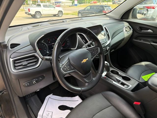 Used 2021 MOSAIC BLACK METALLIC Chevrolet Premier image 24