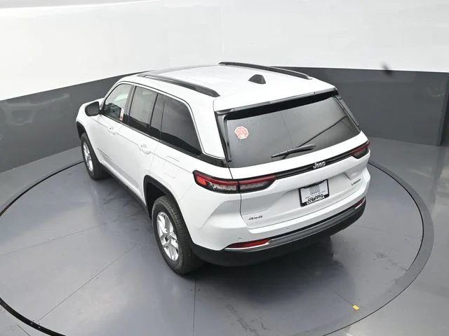 Used 2026 White Jeep Laredo X image 15