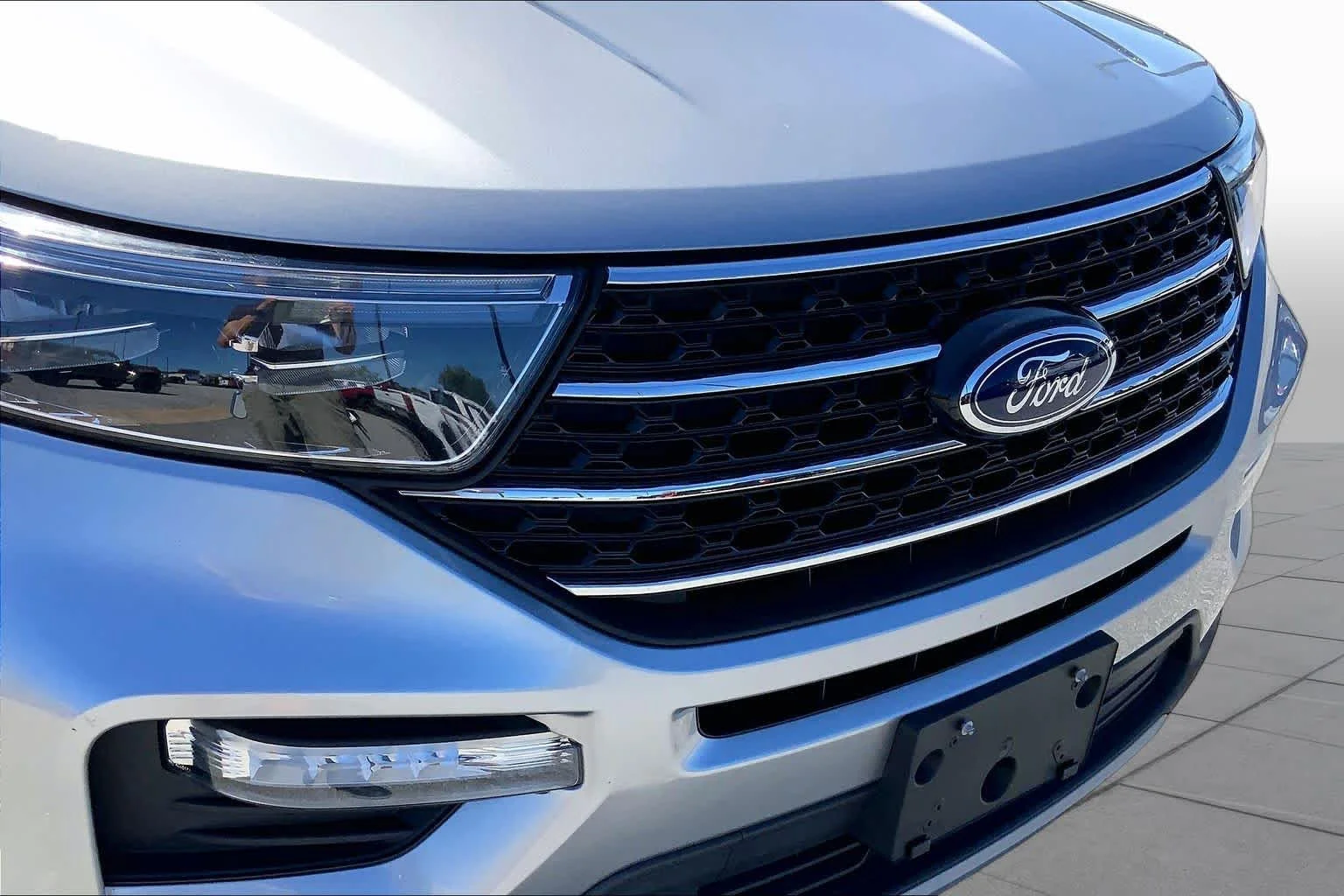 Used 2020 Iconic Silver Metallic Ford XLT image 29