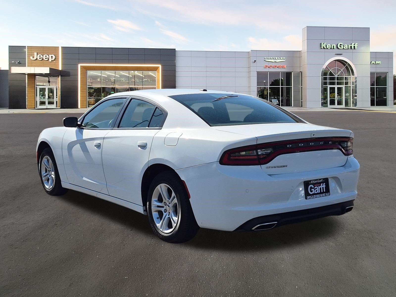 Certified Used 2022 White Knuckle Clearcoat Dodge SXT image 7