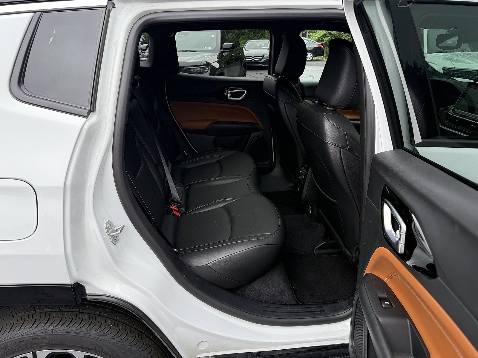 Used 2025 Bright White Clearcoat Jeep Limited image 15